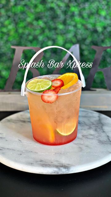 Beach Drinks Alcohol, Bucket Drinks, Yummy Alcoholic Drinks, Beach Drinks, Alcohol Drink Recipes, February 22, Tequila, Alcoholic Drinks, Drinks