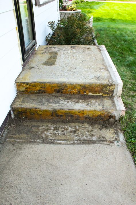 Removing Carpet from Cement Stairs Resurface Concrete Steps, Schoolhouse Bathroom, Driveway Concrete, Concrete Front Steps, Cement Steps, Concrete Front Porch, Cozy Porch, Painted Concrete Steps, Patio Stairs