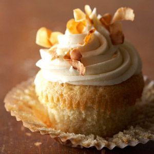 Vanilla bean coconut cupcakes Fun Cupcake Recipes, Coconut Frosting, Coconut Cupcakes, How To Make Cupcakes, Dessert Cupcakes, Yummy Cupcakes, Fun Cupcakes, Vanilla Cupcakes, Homes And Gardens