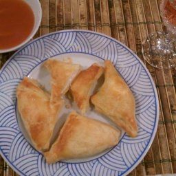 Puff Pastry Crab Rangoon Chicken And Pastry, Puff Pastry Chicken, Rangoon Recipe, Crab Rangoon Recipe, Gluten Free Chinese, Pastry Puff, Breakfast Tart, Meal Planning Recipes, Pastry Appetizer