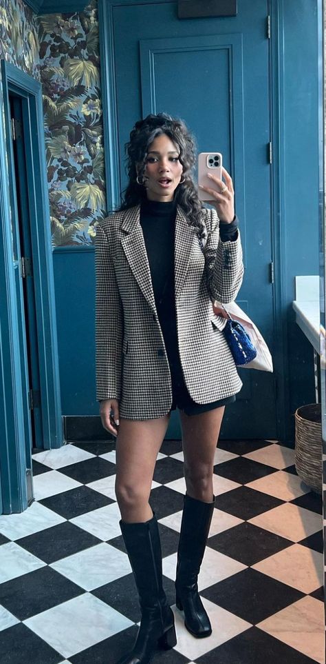 Classy Outfits 90s, Homecoming Outfit Ideas College, Dresses For Masters Graduation, Pop Of Color Outfits Classy, Slacks And Blazer Outfit, Gen Z Blazer Outfit, First Day Of Law School Outfit, Greta Onieogou Outfits, Boss Woman Aesthetic Outfits