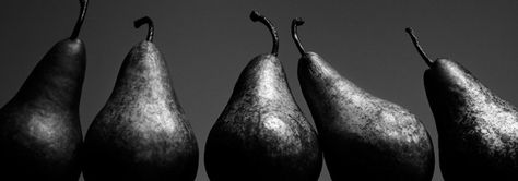 An artistic example displaying clearly defined shapes against a darker backdrop. Pear Art, Fruit Photography, Still Life Photos, Still Photography, Modern Photography, Background Black, Still Life Art, Photography Projects, Abstract Photography