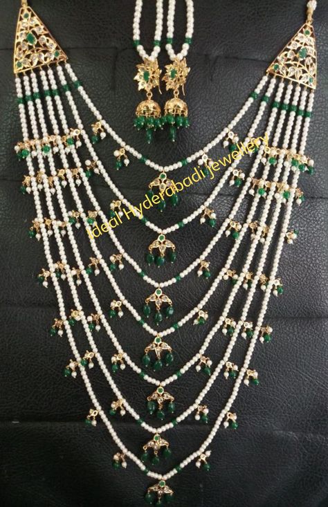 7 strands of perals satlada with karanphool Nizam Jewellery, Pearl Bridal Jewelry Sets, Bridal Jewelry Gold, Gold Neck Chain, Semi Precious Stone Jewelry, Hyderabadi Jewelry, Gold Jewels Design, Rani Haar, Indian Jewelry Earrings