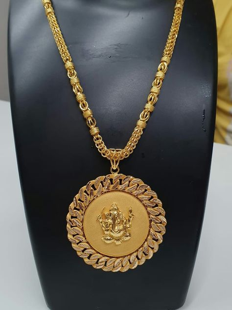 God Lockets In Gold, Gold Locket Design For Men, Locket Design For Men, Men Gold Pendant Design, Gold Lockets For Men, Pendent For Men, Gold Pendants For Men, Shri Hari, Chain Locket