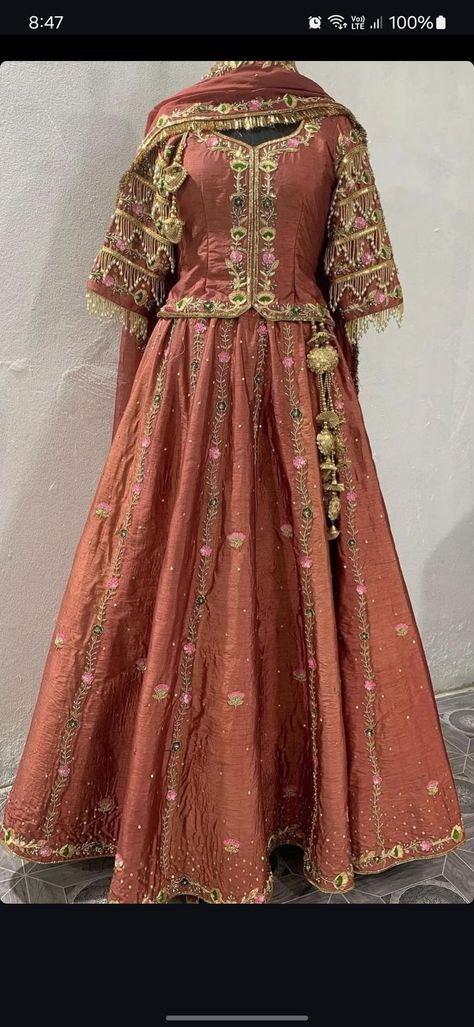 Orange Dress Combination Colour, Lengha Kurti Design, Lehenga Frock Designs, Short Kurti Lehenga Designs, Lehnga Suits Punjabi, Neha Bhandari, Mehndi Event Dresses, Short Kurti Lehenga, Short Kurti With Lehenga