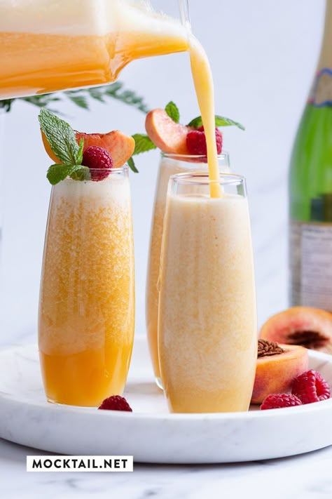 Fresh Mocktail Recipe, Brunch Mocktail Recipe, Mocktails For A Crowd Pitcher Drinks, Cute Mocktails Non Alcoholic, Mocktails Non Alcoholic Italian, Peach Drinks Non Alcoholic, Italian Beverages Non Alcoholic, Italian Drinks Nonalcoholic, Italian Mock Tail