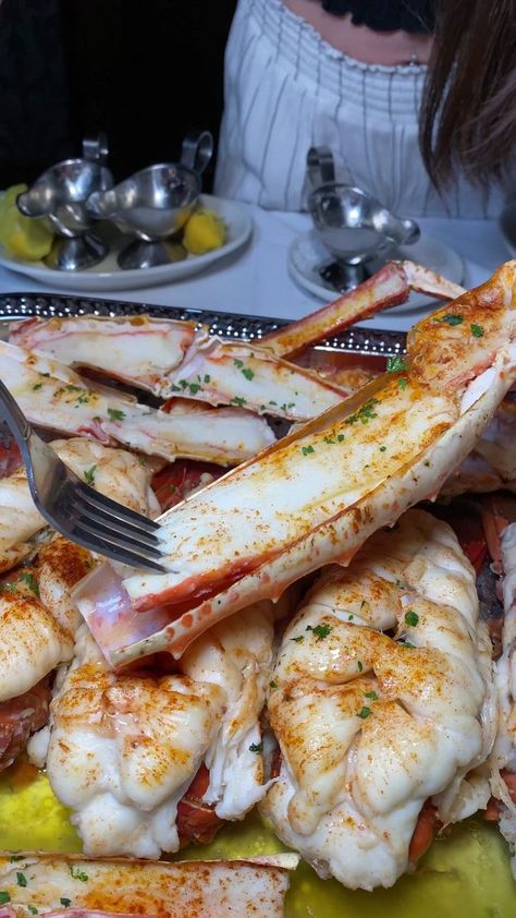 The BIGGEST ALASKAN KING CRAB LEGS? | Unlokt Alaskan Crab Legs, King Crab Legs Recipe, Reese's Recipes, Food Studies, Crab Legs Recipe, Alaskan King Crab, King Crab Legs, Studying Food, King Crab