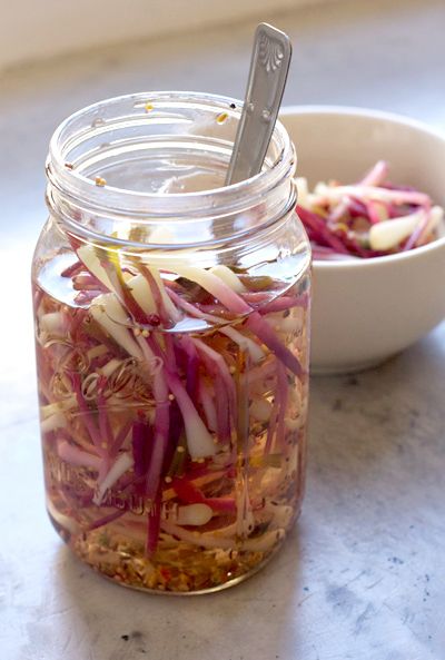 Pickling is a great way to preserve ramps, the wild spring onions that overflow at the market for a few weeks each spring. Their garlicky flavor combined with a vinegar kick adds a bright punch to all sorts of dishes. Pickled Ramps, Root Vegetables Recipes, Warm Soup Recipes, Wild Onions, Green Pesto, Caraway Seeds, Sandwiches For Lunch, Wild Edibles, Wild Food