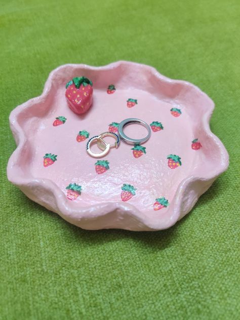 Jewelry Clay Tray, Ceramic Trinket Tray, Clay Trinket Dish Diy, Clay Trinket Tray, Clay Jewellery Holder, May Art, Jewellery Dish, Diy Air Dry Clay, Baking Clay