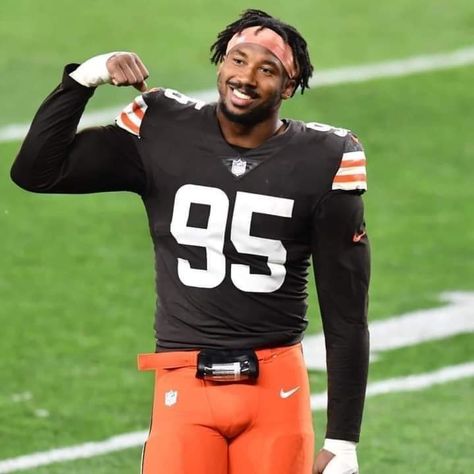 Miles Garrett, Cleveland Browns Wallpaper, Myles Garrett, Wrestling Wwe, Cleveland Browns, Cleveland, Nfl, Wrestling, Sports Jersey