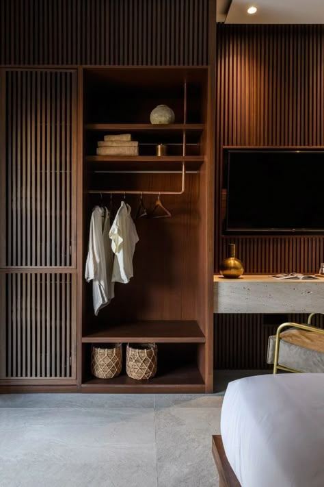 Wardrobe Design For Hotel Room, Hotel Closet Ideas, Hotel Room Closet, Bali Wardrobe, Balinese Villa, Interior Design 2024, Hotel Bedroom Design, Room Minimal, Resort Interior