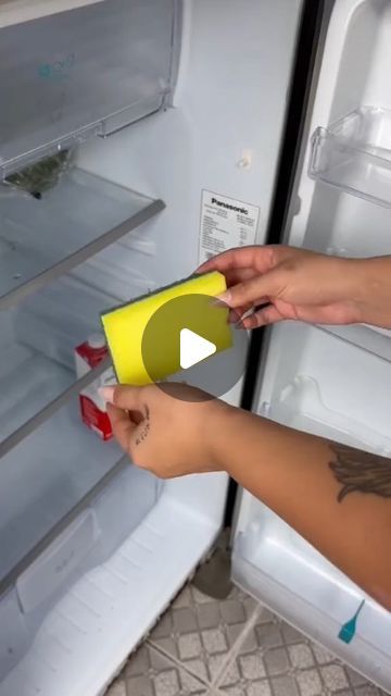 Home Hacks 🏡 on Instagram: "put sponge in the fridge and 10 minutes later you won't believe the result! #fy #fyp #foryou #fypシ #foryoupage" Home Hacks, 10 Things, Instagram