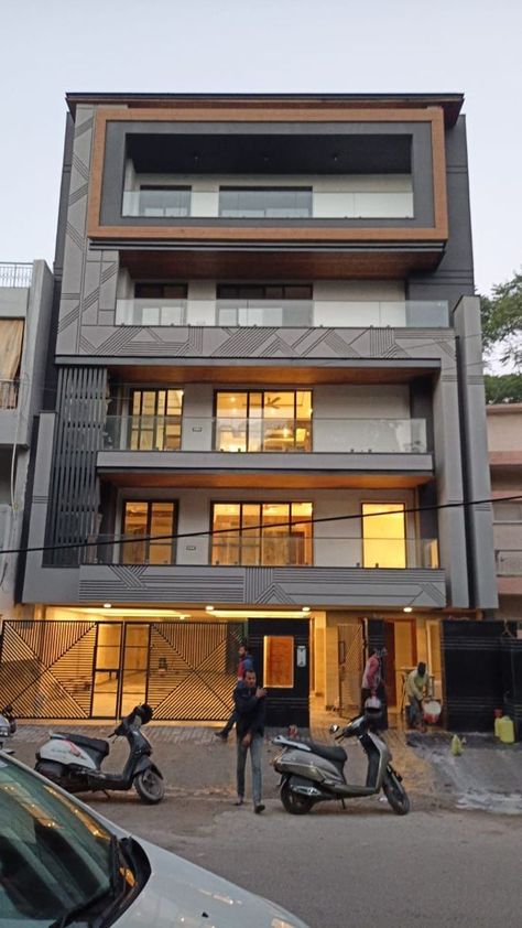 3 Storey House Design Modern Architecture India, Front Design Of House In India, Bunglow Elevation Modern India, Small Apartment Elevation, 3 Storey Commercial Building Design, Commercial Design Exterior Facades, India House Design, Front Elevation Designs Modern, Delhi House