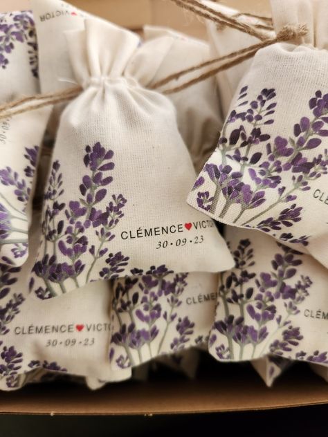 Sachets, personelized message, cotton sachet Lavender Wedding Party, Bridal Shower Lavender, Dried Lavender Wedding, Party Hangover Kit, Lavender Favors, Lavender Theme, Babyshower Party, Plant Party, Soap Wedding Favors