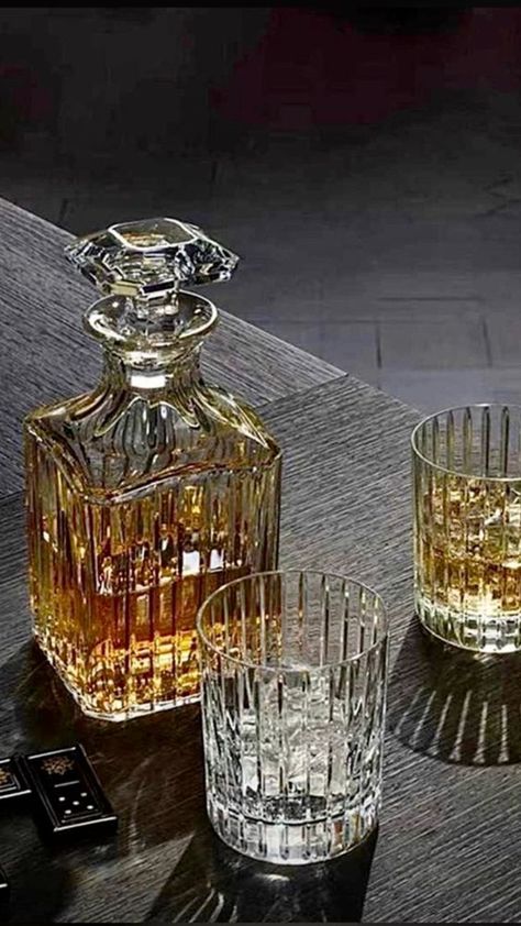 Raise a glass to dad with these whiskey gifts! 🥃🎁 From premium spirits to stylish decanters, toast to his greatness with every sip. 👨‍👧‍👦💼 #WhiskeyGifts Whisky Glass Aesthetic, Whiskey Glasses Aesthetic, Firewhiskey Aesthetic, Old Money Drinks, Whiskey Glass Aesthetic, Scotch Aesthetic, Whisky Aesthetic, Whiskey Aesthetic, Scottish Aesthetic