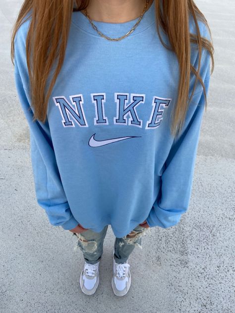 Preppy Nike Sweatshirt, Light Blue Nike Sweatshirt, Light Blue Sweatshirt Outfit, Nike Sweatshirt Outfit, Blue Sweatshirt Outfit, Blue Nike Crewneck, Blue Hoodie Outfit, Blue Nike Hoodie, Nike Hoodies