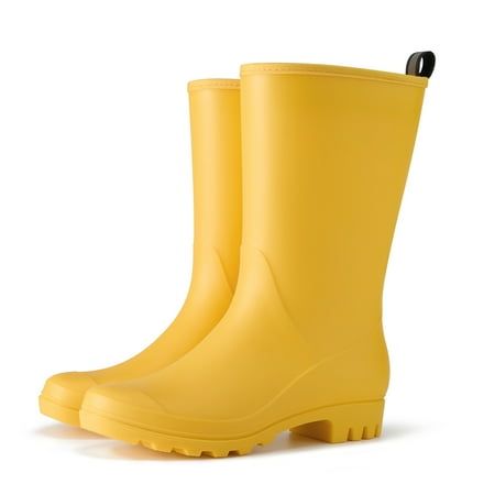 HISEA womens Mid-calf shaft offers a timeless and versatile style that provides coverage and protection in various weather conditions,strut rain boot down the streets, into the city and back to the countryside with ease for Outdoor Gardening Work Walking. It is made from premium PVC material, providing you with complete waterproof protection and the exceptional flexibility. Additionally, it features a removable foam insole.The bottom design is finished with a slip-resistant outsoles for long-las Wide Calf Rain Boots, Yellow Rain Boots, Rain Boots For Women, Rainy Day Fashion, Garden Boots, Rain Boots Women, Short Rain Boots, Ankle Rain Boots, Yellow Boots