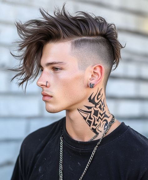 Exploring 30 Dynamic Long Top Short Sides Hairstyles for Diverse Occasions and Styles Shaved Sides Haircut, One Side Shaved Hairstyles, Short Sides Haircut, Haircut Ideas Medium, Slick Styles, Green Dreads, Side Haircut, Shaved Designs, Mens Hairstyles Curly