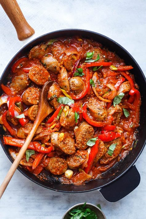 Italian Sausage and Peppers – Easy and full of flavor! Cooked in one pan for an easy weeknight dinner. - #recipe by #eatwell101 Italian Sausage And Peppers, Turkey Sausage Recipes, Salad Add Ins, Sausage Recipes For Dinner, Chicken Recipe Air Fryer, Sausage Dinner, Italian Sausage Recipes, Recipe Air Fryer, Sausage Dishes