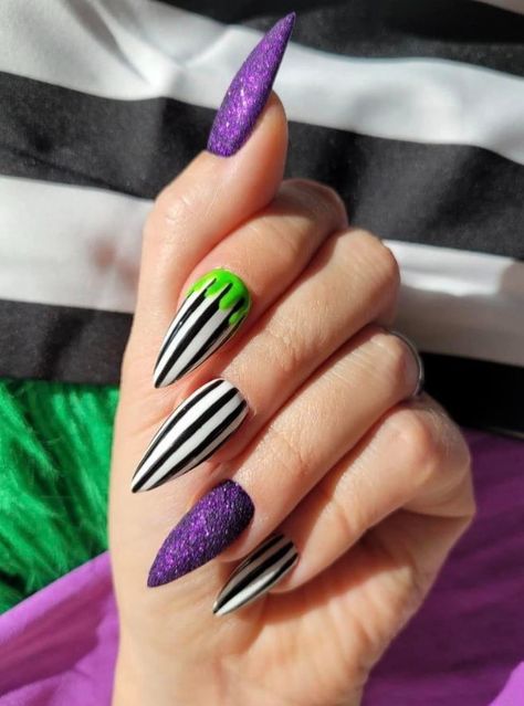 (20+) Facebook Beetlejuice Toenails, Halloween Beetlejuice Nails, Beetle Juice Nail Art, Beetlejuice Inspired Nails, Bright Halloween Nails, Freddy Nails, Bettle Juice Nail Ideas, Beetlejuice Nails Short, Simplicity Nails