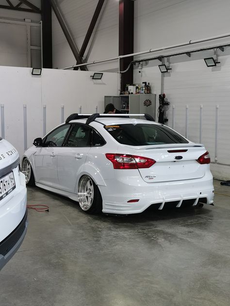 Ford Focus Sedan, 2012 Ford Focus, Ford Focus 3, Focus 2012, Monster Car, Drift Car, Drift Cars, Car Stuff, Vw Passat