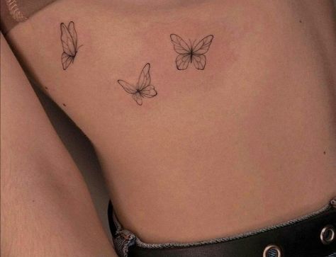 Butterfly Tattoo Meaning, Petite Tattoos, Tasteful Tattoos, Tattoos Geometric, Cute Tattoos For Women, Classy Tattoos, Discreet Tattoos, Dainty Tattoos, Subtle Tattoos