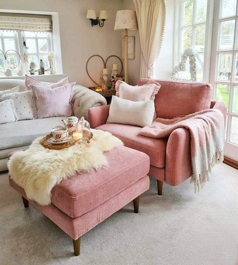 Pink Living Room, Cosy Living Room, Kitchen Home Decor, Country Living Room, Home Decor Living Room, Home Decorating Ideas, Living Room Inspo, Decor Living Room, Dream Rooms