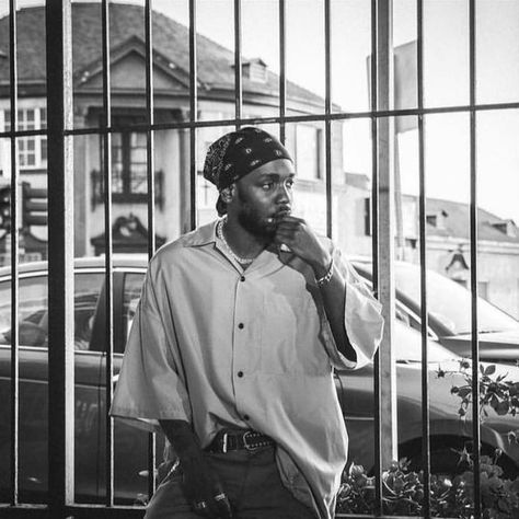 King Kendrick, K Dot, Kung Fu Kenny, Hip Hop Classics, Rap Aesthetic, Street Fashion Men Streetwear, Photoshoot Themes, Mens Outfit Inspiration, Mens Fashion Streetwear