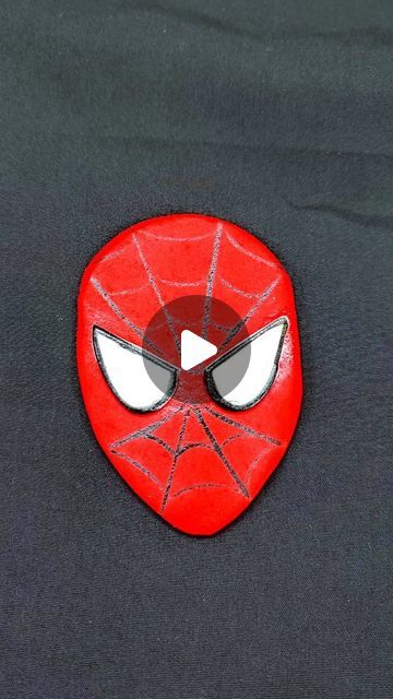 2d Spiderman, Spiderman Fondant Cake, Fondant Spiderman, How To Make Spiders, Spiderman Cupcakes, Spider Face, Spiderman Cake Topper, Marvel Birthday, Marvel Birthday Party