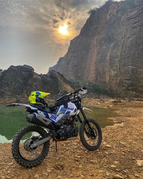 Modified Hero Xpulse 200 Resembles an Enduro Bike Xpulse 200 Rally Kit, Xpluse200 Modified, Xpulse 200 Wallpapers, Hero Xpulse 200 Modified, X Pulse 200 4v, X Pulse 200 Modified, Bike Modification Ideas, Hero Impulse, Xpulse 200 4v