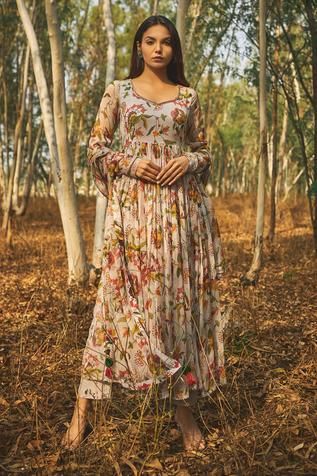 Buy Dot Green Chanderi Anarkali Set Online | Aza Fashions Chiffon Anarkali Dress, Grey Anarkali, Chiffon Anarkali, Floral Anarkali, डिजाइनर कपड़े, Crepe Pants, Anarkali Kurta, Designer Jumpsuits, Grey Maxi Dress