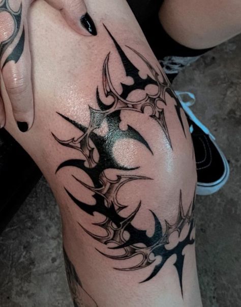 Emo Tattoos, Design Tattoos, My Tattoos, Graffiti Tattoo, Tattoo Inspiration Men, Scary Tattoos, Tattoo Style Drawings, Knee Tattoo, Badass Tattoos