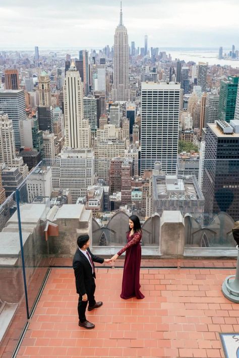 Nj Engagement Photos, Top Of The Rock Nyc, Burger Photography, Places To Propose, Best Places To Propose, New York Central Railroad, Nyc Rooftop, Nyc Engagement, City Engagement Photos