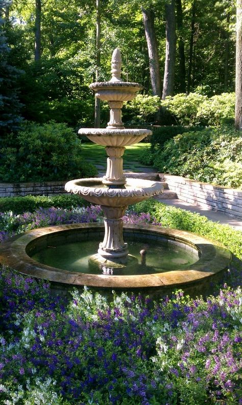 Small Garden With Fountain, Arabian Garden, Mansion Grounds, Garden Chess, Environments Art, Roman Fountain, Limestone Fountain, Beautiful Fountains, Indiana Limestone