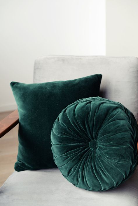 Art Deco Pillows, Gather Fabric, Circle Pillow, Unique Decorative Pillows, Green Velvet Pillow, Green Art Deco, Green Circle, Luxury Pillows, Green Cushions