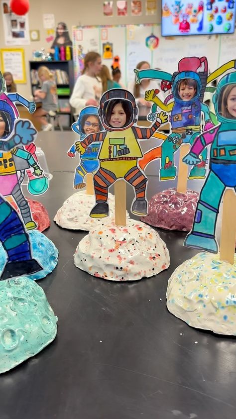 Keisha L. Casiano | DOUBLE POSTING IN ONE DAY!?!? the content was too good today! Welcome to 3rd grade adventures! 🚀🌚👩‍🚀 check out to see the cutest little... | Instagram Welcome To 3rd Grade, Fun Art, Art Challenge, Art Teacher, 3rd Grade, Art Education, Art School, Shout Out, The Cutest