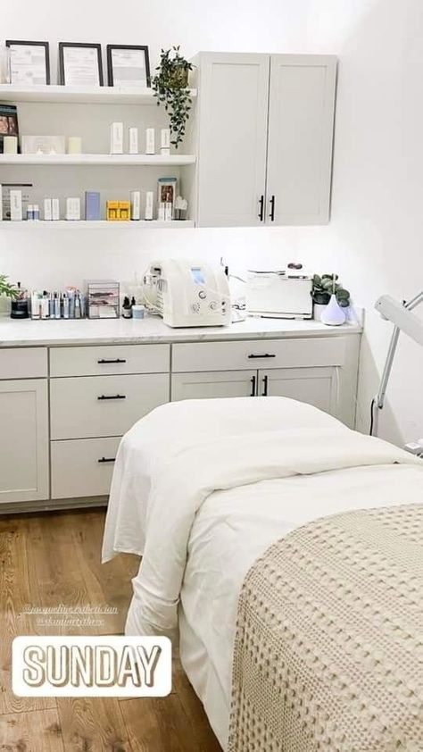 Esthetician Room Storage Ideas, Esthetics Room Ideas, Wax Room Ideas Estheticians, Esthetician Rooms, Medical Clinic Decor, Esthetician Room Ideas, Esthetician Studio, Spa Room Ideas Estheticians, Wax Room