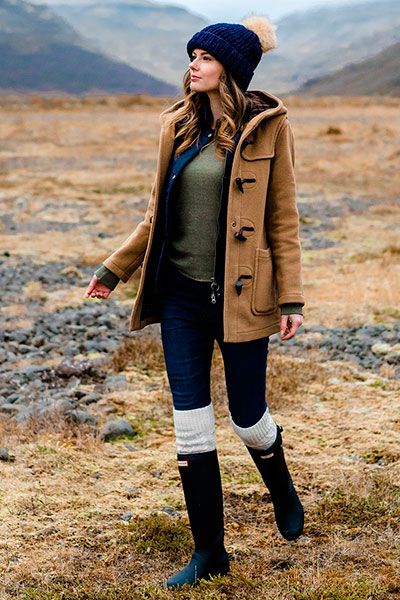 A look with a camel women’s duffle coat Duffle Coat Women, Duffel Coat, Wool Jackets Women, Fall Winter Coat, Pea Coats Women, Tan Jacket, Nyc Shopping, Duffle Coat, Streetwear Fashion Women