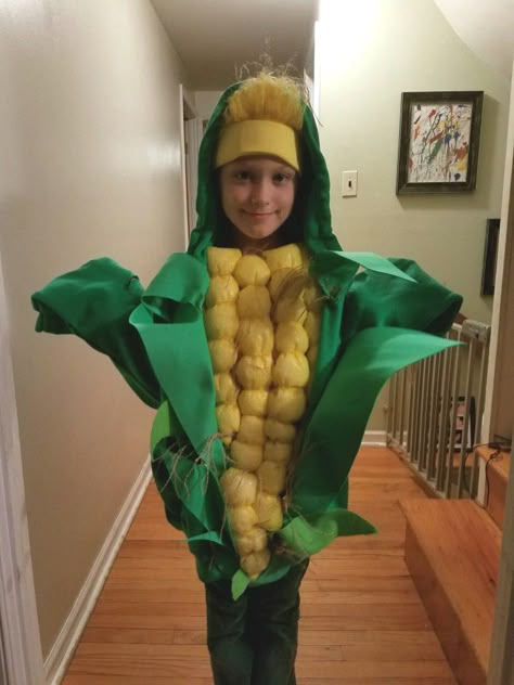 Ear of corn costume Ear Of Corn Costume Diy, Corn Costume Diy, Corn Costume Kids, Baby Scarecrow Costume, Corn Halloween Costume, Ghost Costume Kids, Vegetable Costumes, Corn Costume, Candy Corn Costume