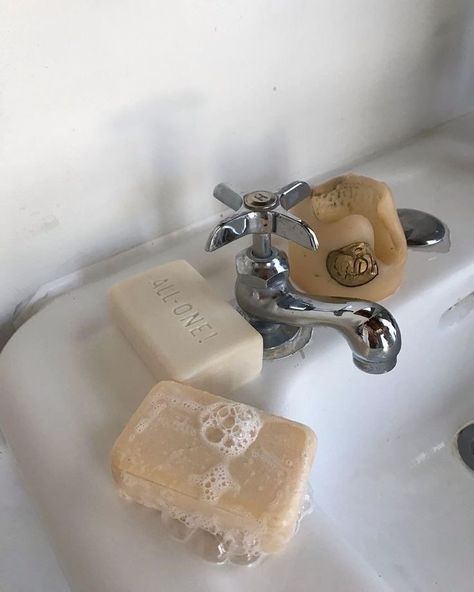 Cream Aesthetic, Soap Bars, All I Want For Christmas, Beige Aesthetic, Brown Aesthetic, Soap Bar, Where The Heart Is, White Aesthetic, Spa Day