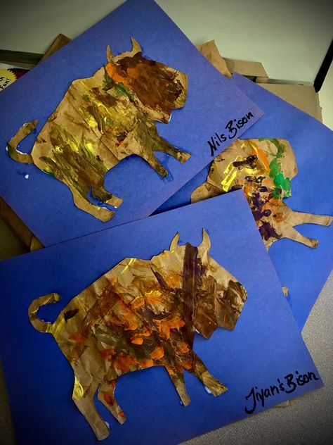 Buffalo Craft Preschool, Coyote Craft Preschool, Bison Crafts For Kids, Western Art Projects, Buffalo Craft, Wild West Crafts, Elementary School Craft, Kansas Day, Country Study