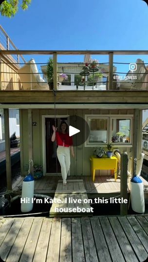 Small Houseboats, Houseboat Living, Tiny House Nation, Bus Life, Tiny House Movement, Floating House, Small Homes, Houseboat, Cabin Life