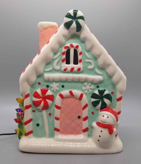 Ceramic Christmas Houses Painted, Clay Gingerbread House Diy, Kitty Christmas Wallpaper, Ceramic Houses Christmas, Corporate Party Theme, Hello Kitty Christmas Wallpaper, Christmas Holidays Decorations, Clay Gingerbread House, Ceramic Gingerbread House