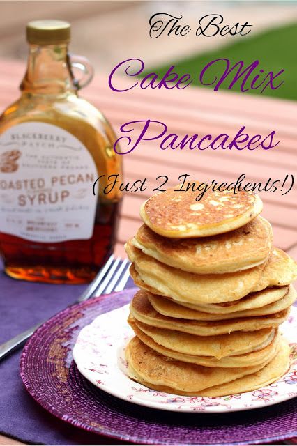 These yummy pancakes only require 2 ingredients - cake mix and milk. (Recipe includes a vegan pancake modification.) Two Ingredient Cakes, Cake Mix Pancakes, 2 Ingredient Cakes, Yummy Pancakes, Healthy Pumpkin Dessert, Cake Chorizo, Vegan Pancake, Best Cake Mix, Recipe Smoothie