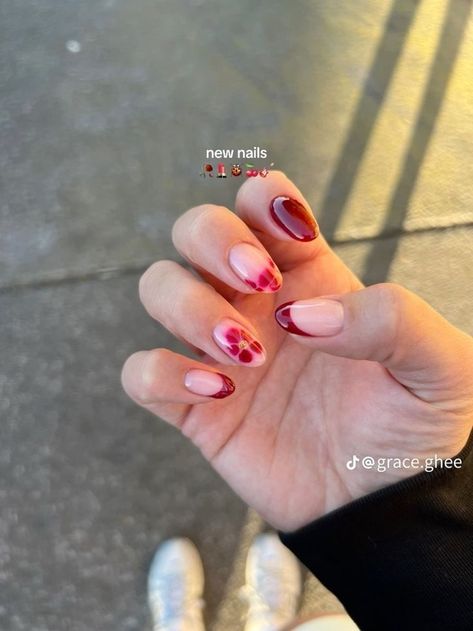 Nail Designs For Red Nails, Simply Almond Nails, Fall Season Nails Simple, Fuschia Nail Designs, Medium Gel Nails Ideas, Really Short Almond Acrylic Nails, Acrylic Nails Red Almond, San Francisco Nails, Natural Nail Nail Art