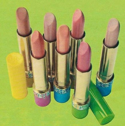 Revlon Lipstick, 1970 Makeup 1970s, 1970 Makeup, Sixties Makeup, 60s Nostalgia, Aesthetic Lipstick, Historical Makeup, 1960s Aesthetic, Just Seventeen, Vintage Makeup Ads