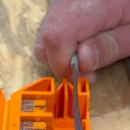 eFIXX on Instagram: "Is This The Best Wago Junction Box? Get ready to wire like a pro with QuickFix JB4! Specifically designed for Wago 221 connectors, this junction box is packed with features that make electrical work faster and easier. Watch as we demonstrate wiring a typical lighting circuit in a loop-in and-out format with a switch drop. With cable grips and easy access to test probes. #electricalwork #Electricalwiring #junctionbox #electrical #electricalwires #electricalwiring #wago #wag Wago Connectors, Electrical Work, Junction Boxes, A Typical, Like A Pro, Get Ready, Easy Access, Circuit, This Is Us