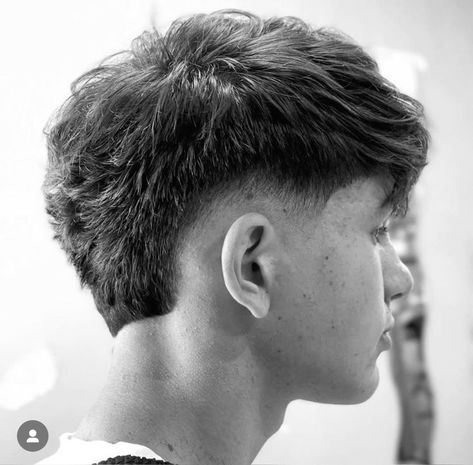 Mid Mullet Fade, Taper Fade Haircut Mullet, Haircut Mullet Man, Mullet Hairstyle Mens Modern Short Fade, Haircut For Short Hair Men, Mullet Hairstyle Man, Medium Mullet Haircut, Mid Fade Mullet, Low Mullet Fade