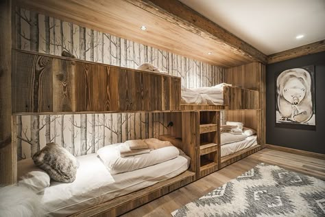 Ski Chalet Bedroom, Chalet Modern, Chalet Bedroom, Mountain Interior Design, Chic Chalet, Chalet Interior Design, Mountain Home Interiors, Mountain Interiors, Chalet Chic