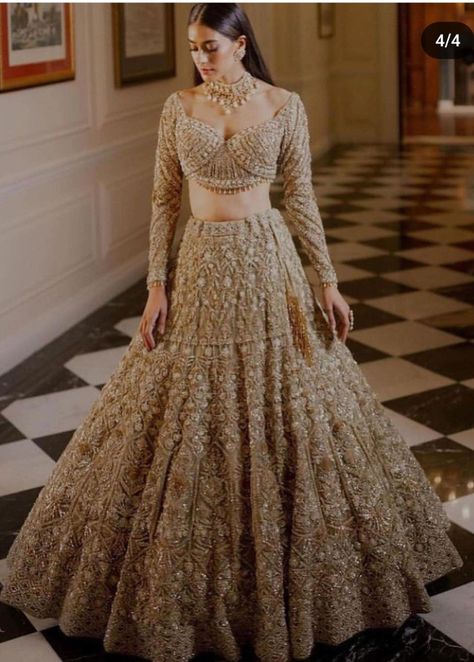 Golden Lehenga Brides, Light Yellow Lehenga, Gold Tissue Lehenga, Choli Style, Tissue Lehenga, Yellow Lehenga Choli, Engagement Dress For Bride, Latest Bridal Lehenga Designs, Lehenga Dress